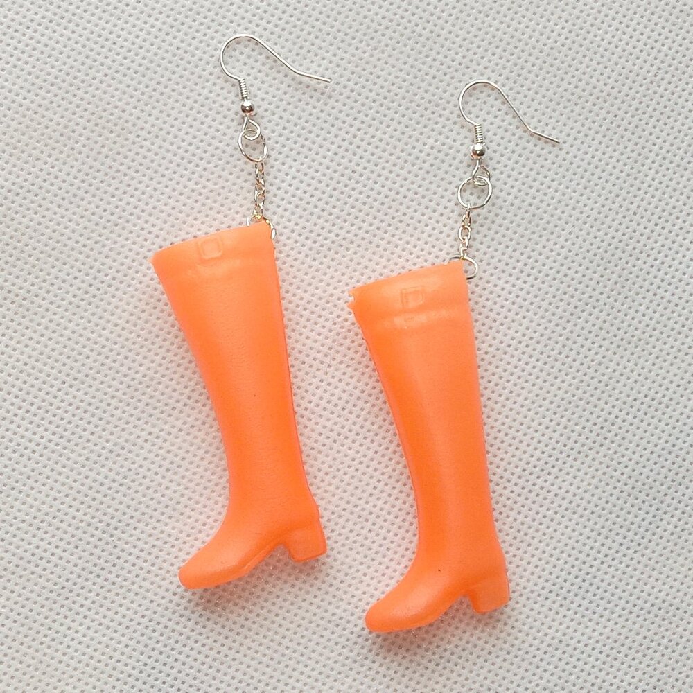 🎯 10 for $10 / Vintage Orange Gogo Barbie Boot Earrings